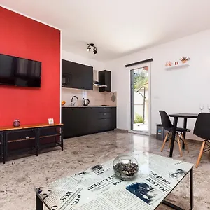 Medea, St. Martin Apartment