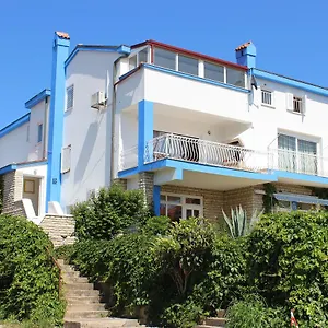 Blue Sea Apartment